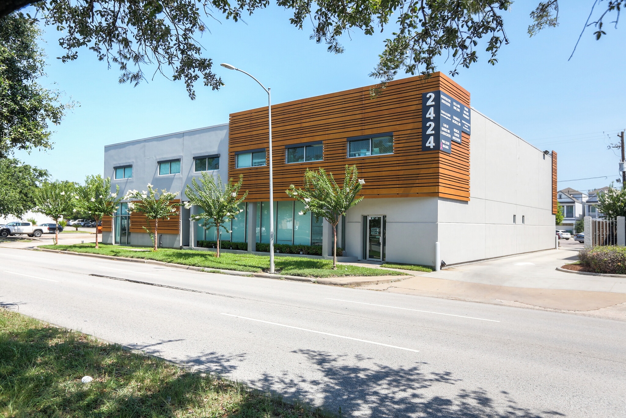 2424 W Holcombe Blvd, Houston, TX à louer Photo principale- Image 1 de 23