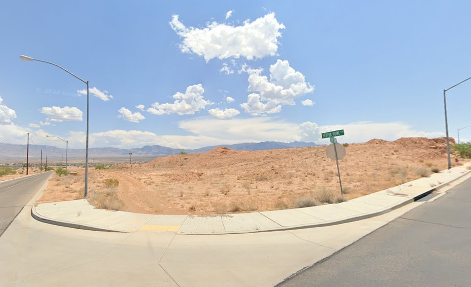 300 John Deere Drive, Mesquite, NV for sale - Building Photo - Image 2 of 6