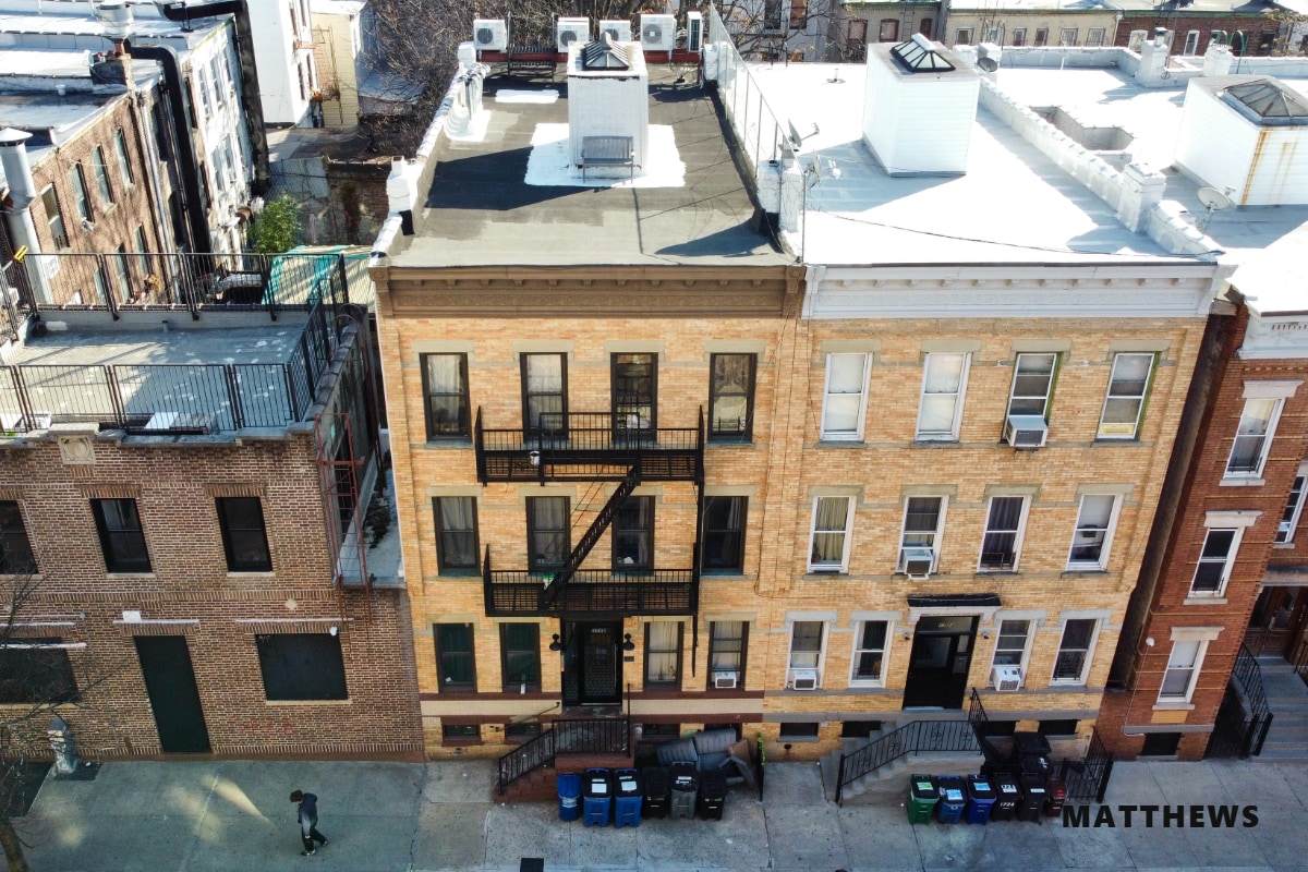 17-26 Woodbine St, Ridgewood, NY for sale Primary Photo- Image 1 of 7