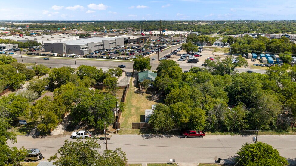 1440 Business 35 S, New Braunfels, TX 78130, New Braunfels, TX à vendre - Photo du bâtiment - Image 3 de 15