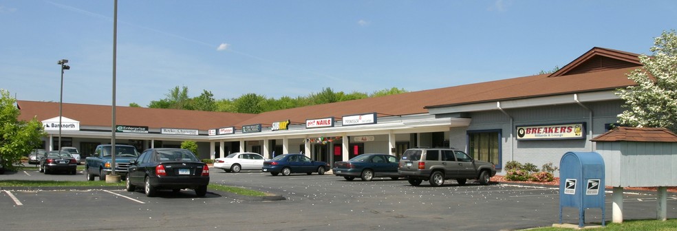 632 Cromwell Ave, Rocky Hill, CT for lease - Primary Photo - Image 1 of 9