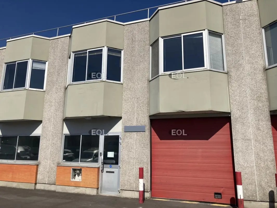Flex in Villejuif for lease Building Photo- Image 1 of 9
