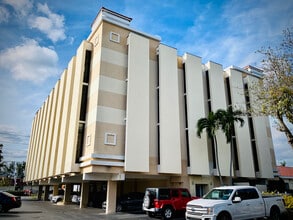 12955 Biscayne Blvd, North Miami, FL for lease Interior Photo- Image 1 of 1