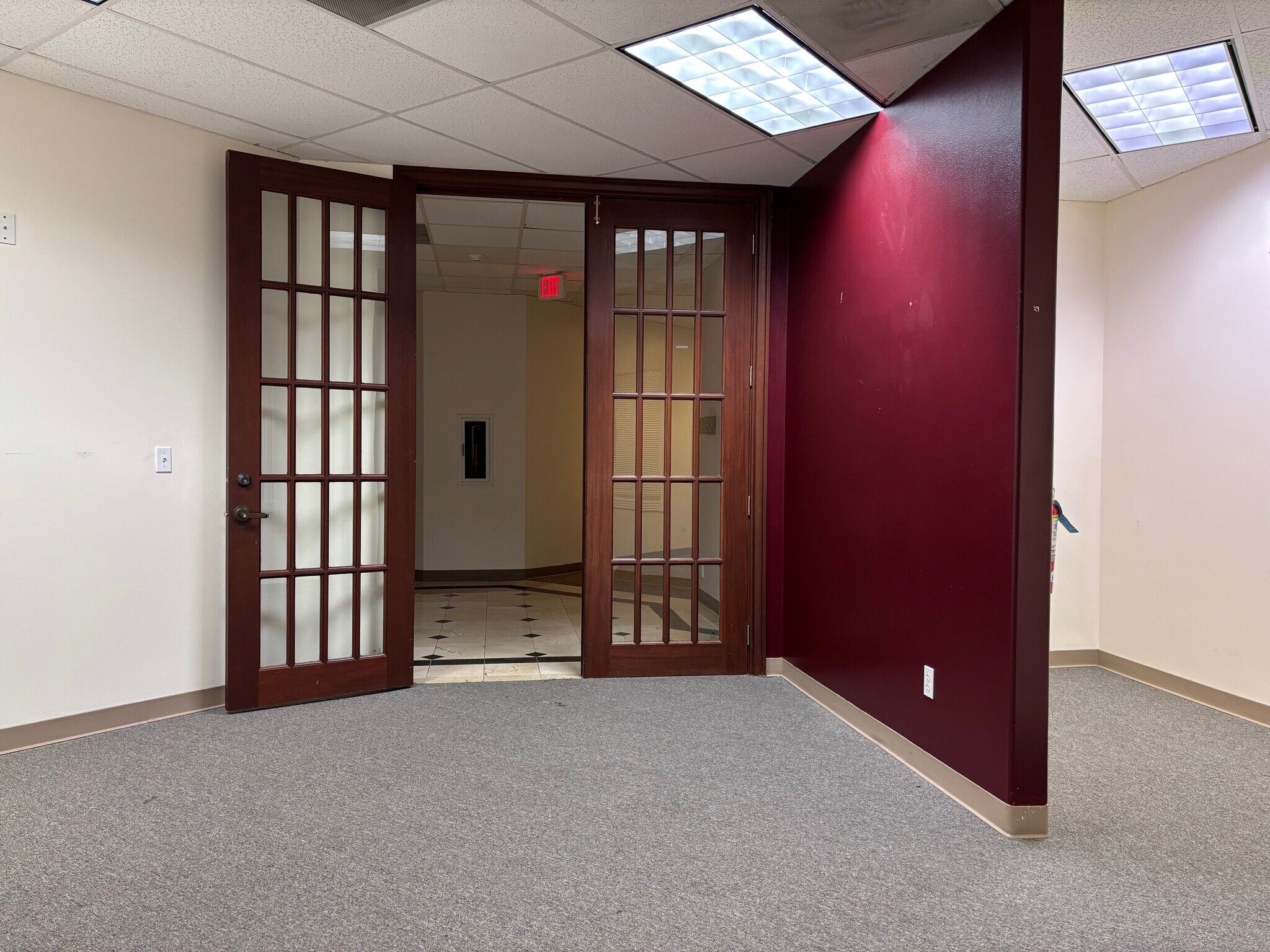 6302 W Broadway St, Pearland, TX for lease Building Photo- Image 1 of 6