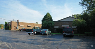 More details for 910 W Algonquin Rd, Algonquin, IL - Industrial for Sale