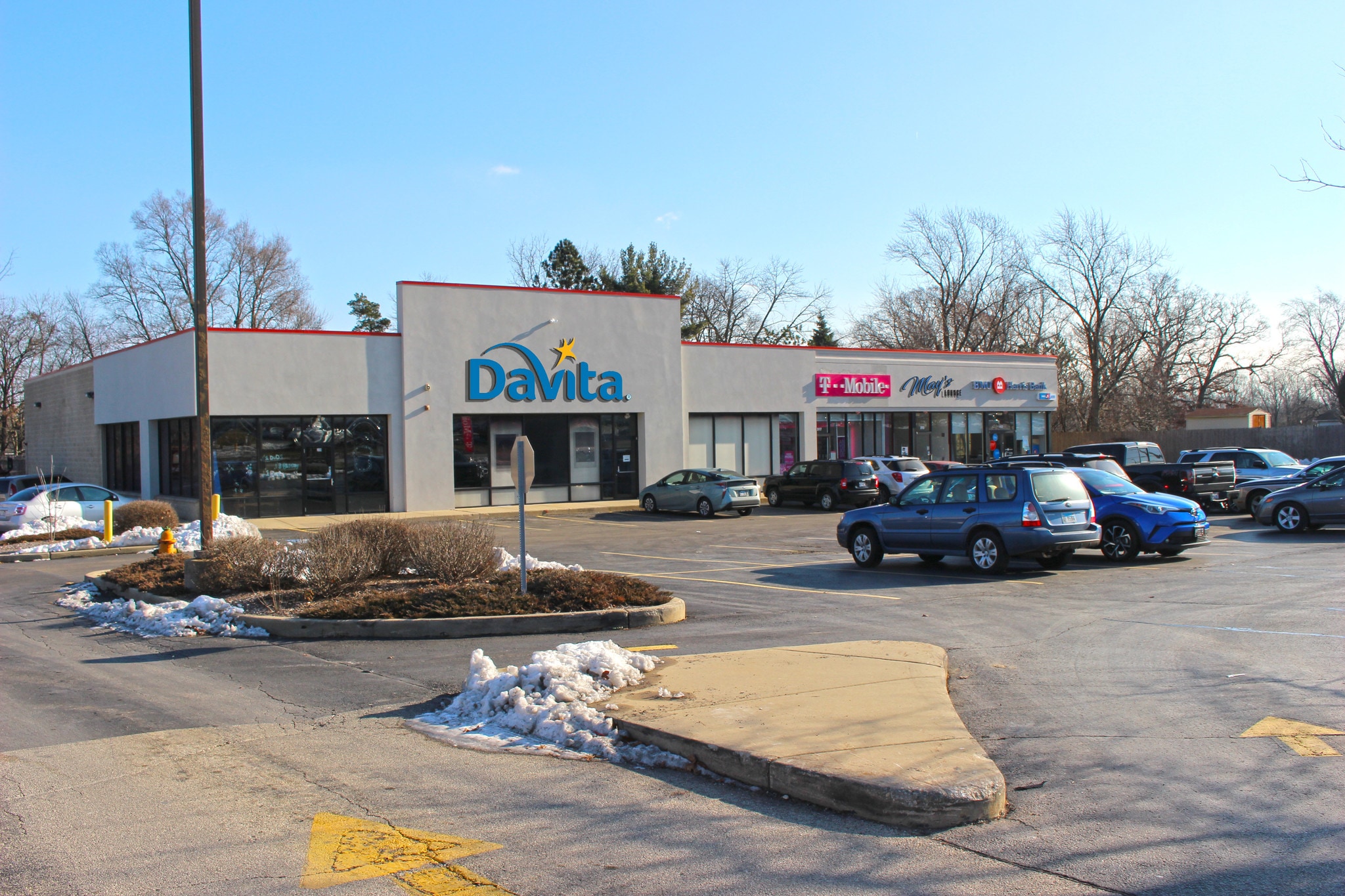 3113-3123 N Lewis Ave, Waukegan, IL for lease Primary Photo- Image 1 of 6