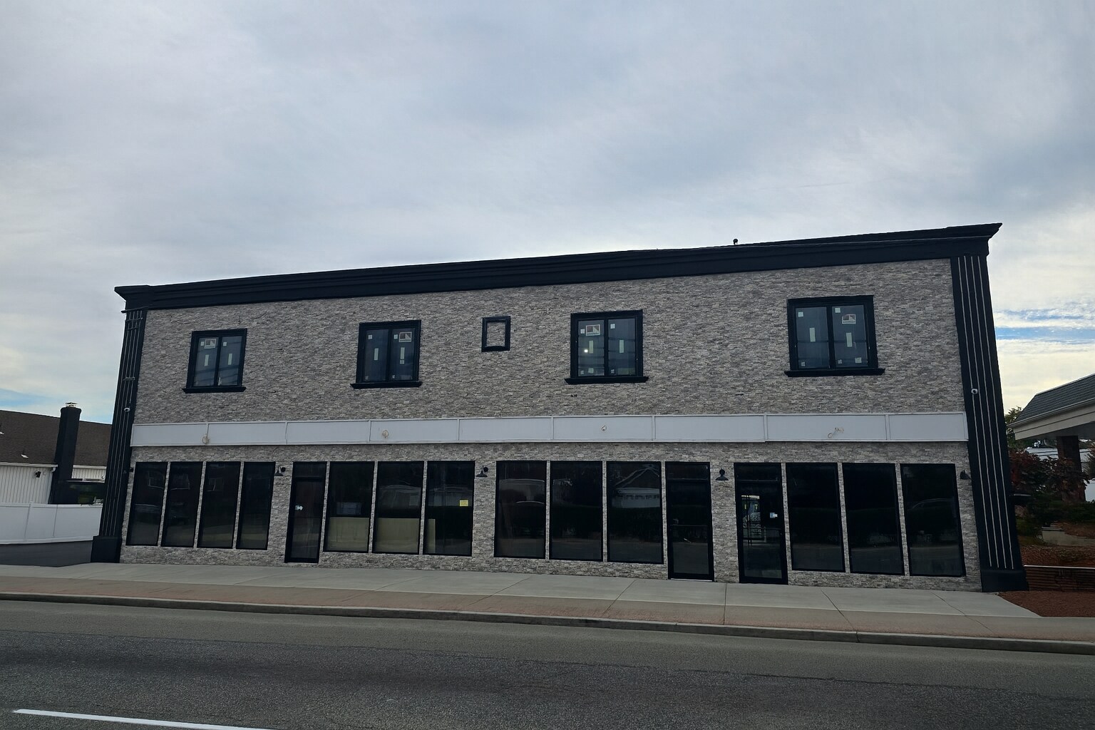 429-433 Piaget Ave, Clifton, NJ à louer Photo du bâtiment- Image 1 de 6