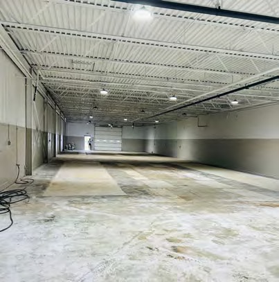 32000 Ford Rd, Garden City, MI for lease - Interior Photo - Image 2 of 8