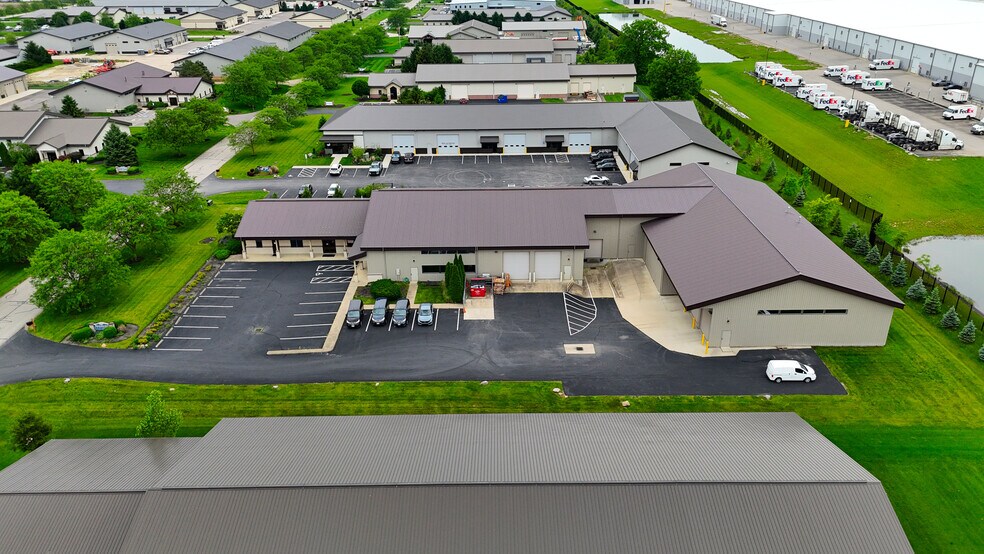 8425 Rausch Dr, Plain City, OH à vendre - Photo du bâtiment - Image 3 de 30