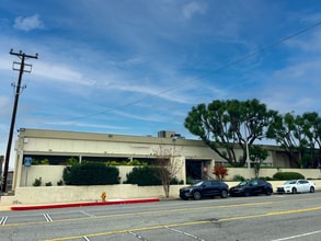 7911-7913 Haskell Ave, Van Nuys, CA for lease Building Photo- Image 1 of 1