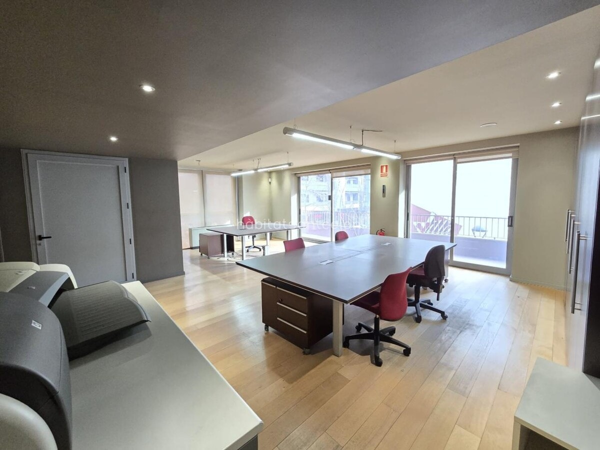 Granollers, BAR 08402 - Unit Pta. 1 - - Interior Photo - Image 2 of 5