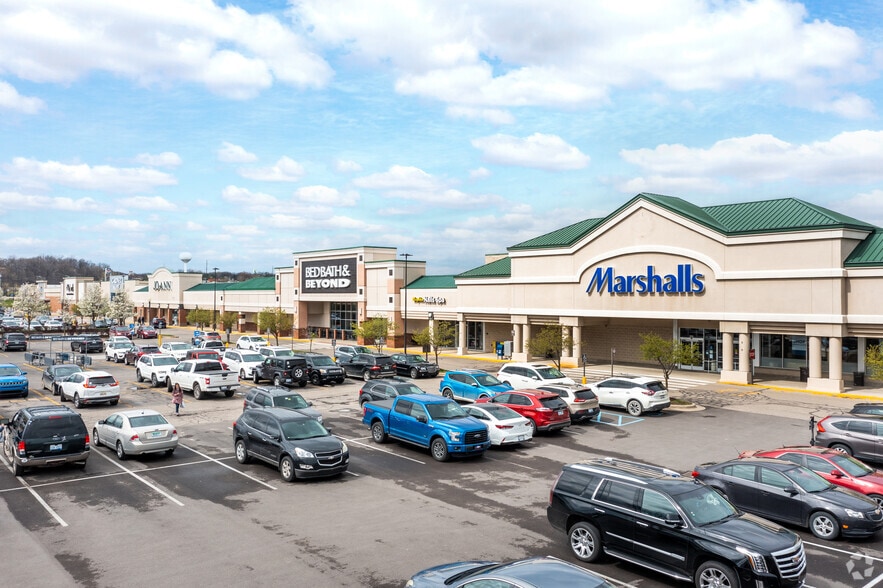 8365-8571 W Grand River Ave, Brighton, MI for lease - Building Photo - Image 2 of 9