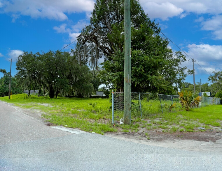 15199 Main St N, Jacksonville, FL for sale - Building Photo - Image 2 of 8