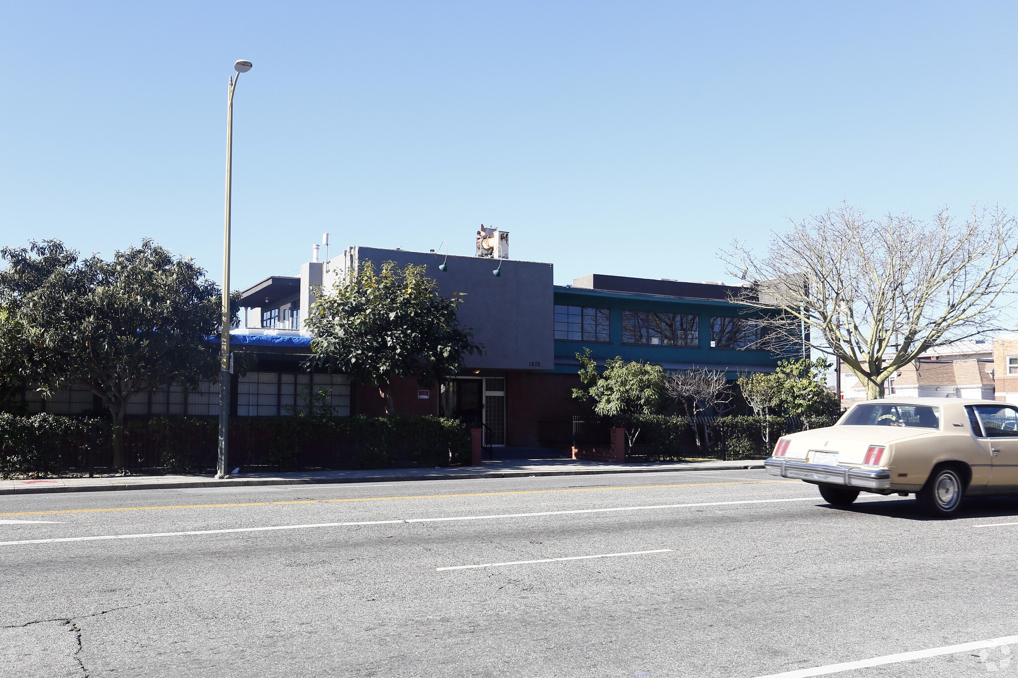 1660 Beverly Blvd, Los Angeles, CA for lease Primary Photo- Image 1 of 10