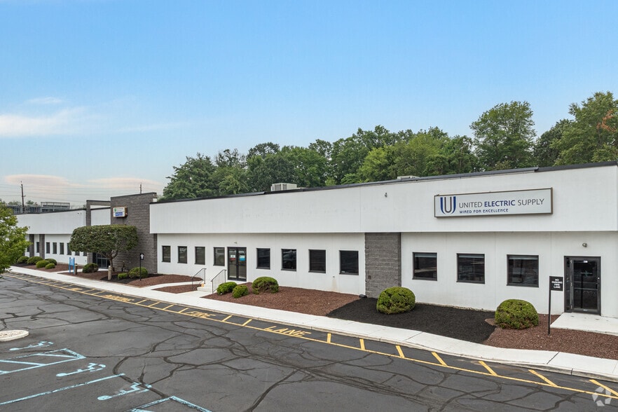 4250 US Highway 1, Monmouth Junction, NJ for lease - Building Photo - Image 3 of 9