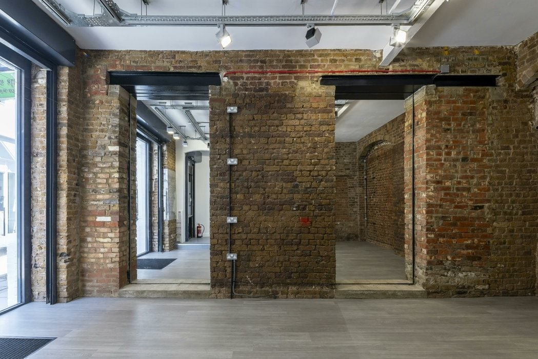 1-4 Langley Ct, London for lease Interior Photo- Image 1 of 3