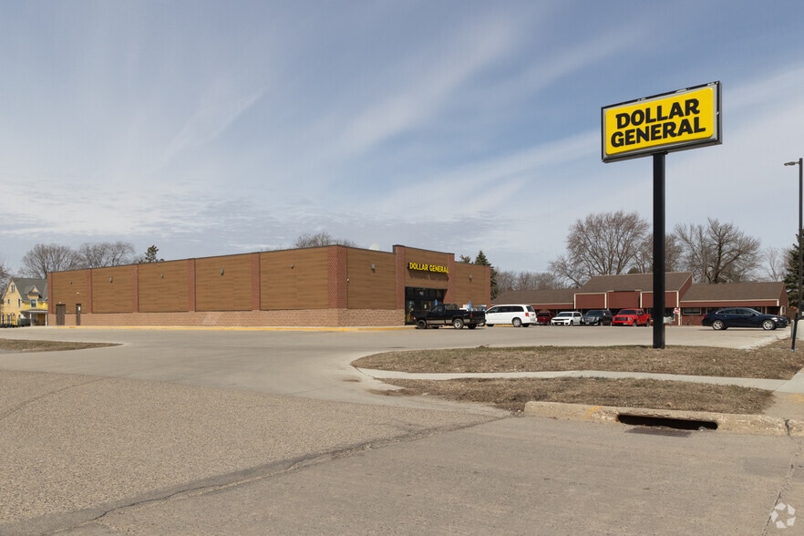 701 N Sibley Ave, Litchfield, MN for sale - Building Photo - Image 2 of 2