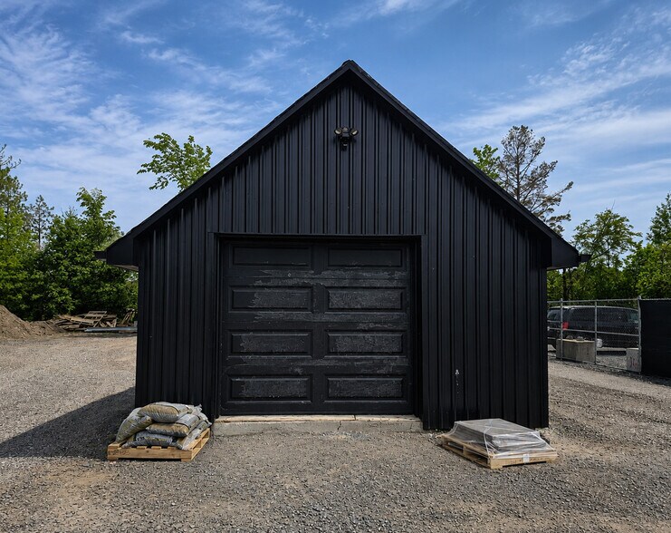 2775 Carp Rd, Carp, ON à louer - Photo du bâtiment - Image 2 de 3