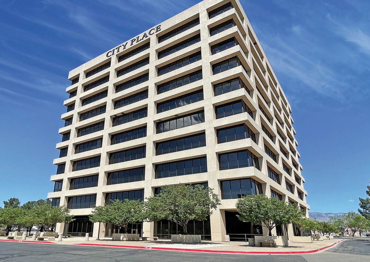 2155 Louisiana Blvd NE, Albuquerque, NM à louer Photo principale- Image 1 de 12