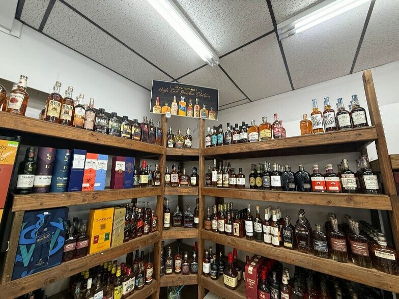 103 W 2nd St N, Wright City, MO à vendre - Photo du bâtiment - Image 2 de 8