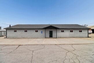 More details for 1525 E Army Post Rd, Des Moines, IA - Retail for Lease