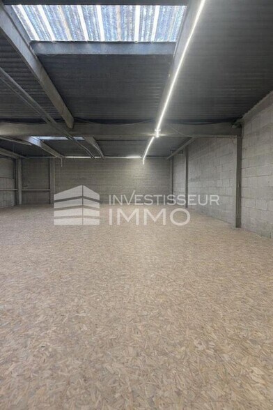Flex dans Villeneuve-la-Garenne à louer - Photo intérieure - Image 2 de 8