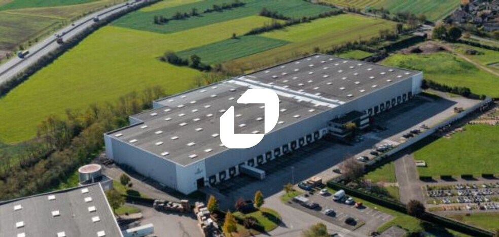 Industrial in Meyzieu for lease - Aerial - Image 3 of 6