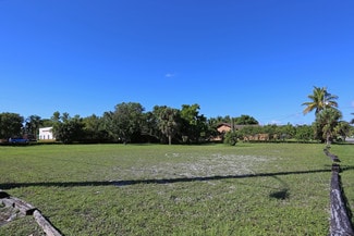 Plus de détails pour 2833 S Congress Ave, Palm Springs, FL - Terrain à louer