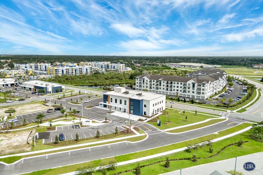 7506 Lynx Way, Viera, FL à louer - Photo du bâtiment - Image 2 de 7