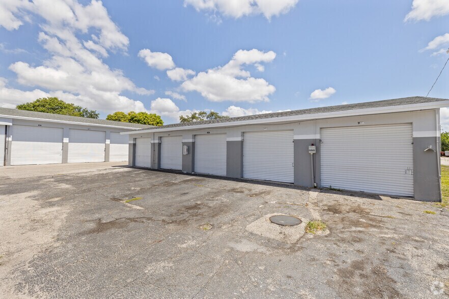 5000 Lake Worth Rd, Lake Worth, FL à louer - Photo intérieure - Image 3 de 11