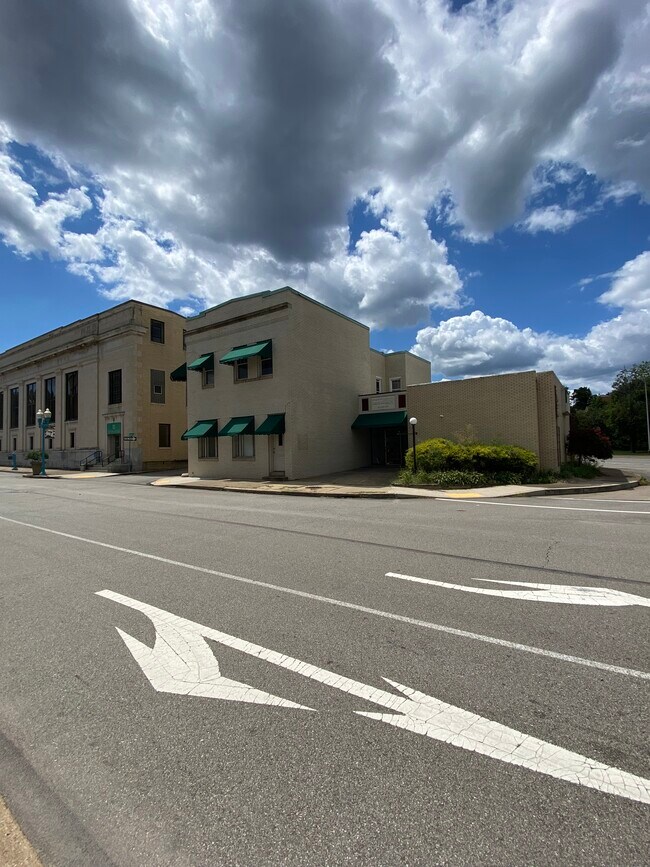 More details for 415 Chartiers Ave, Carnegie, PA - Office for Sale