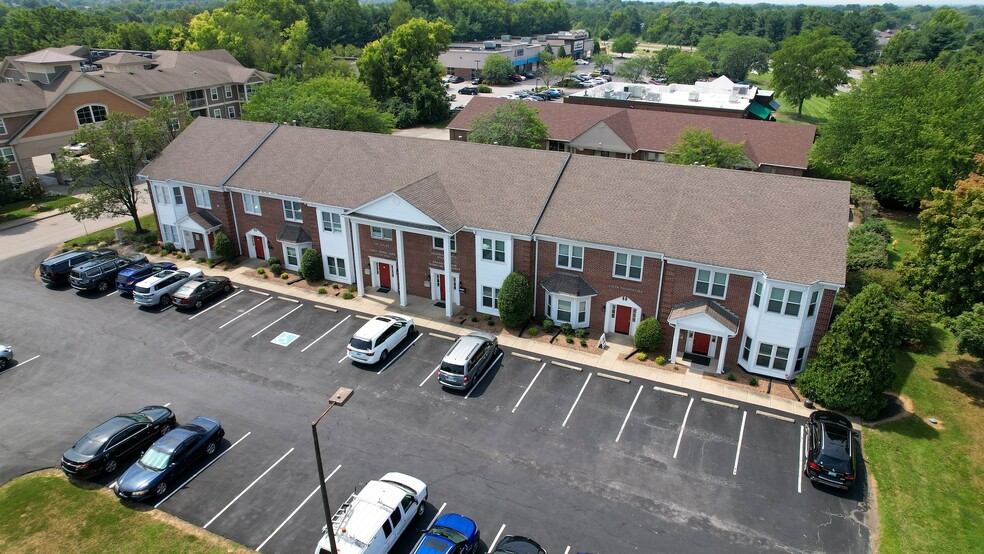 2821 S Hurstbourne Pky, Louisville, KY à vendre - Photo du bâtiment - Image 2 de 6