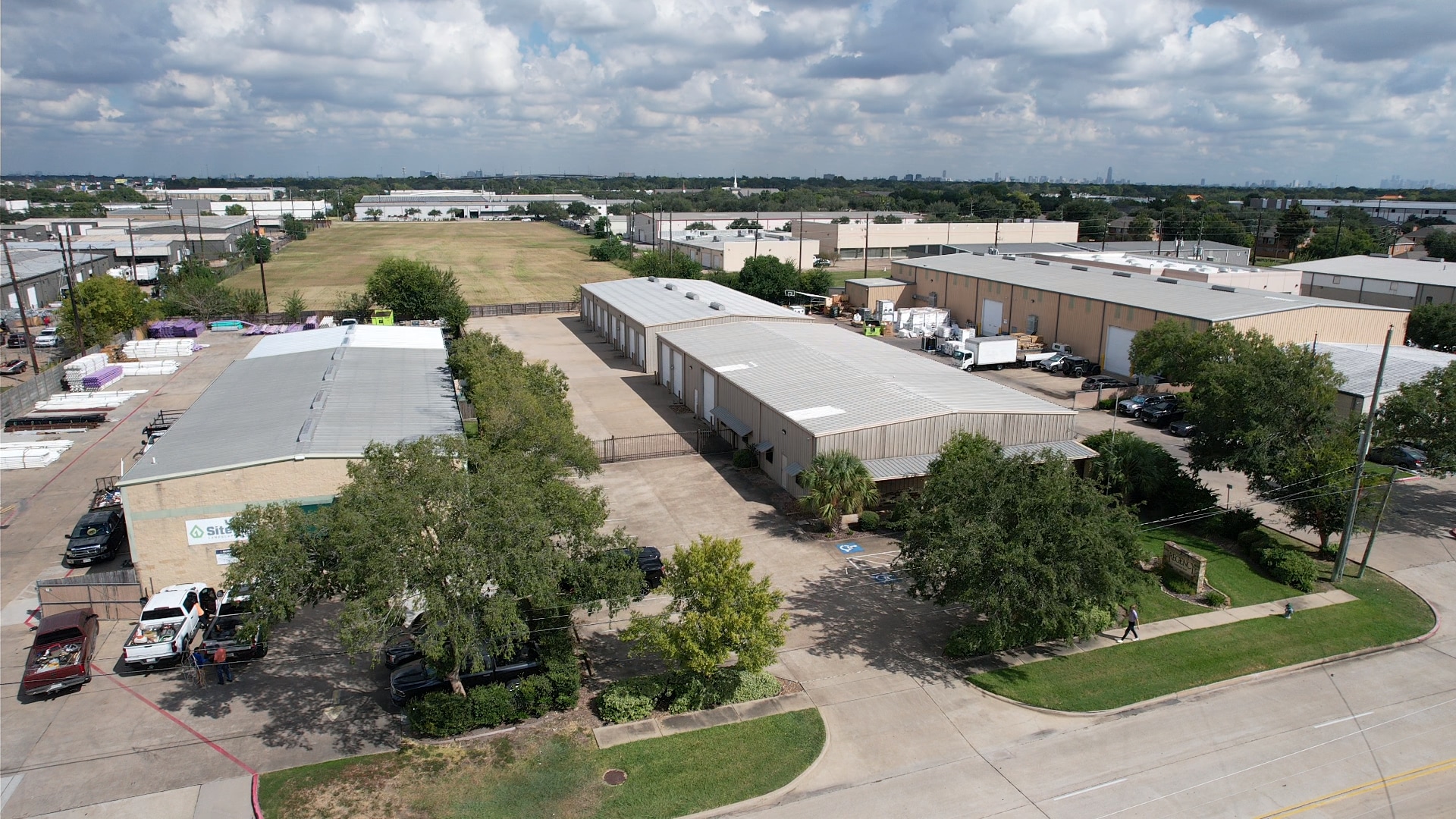 10408 Mula Rd, Stafford, TX for lease Building Photo- Image 1 of 6