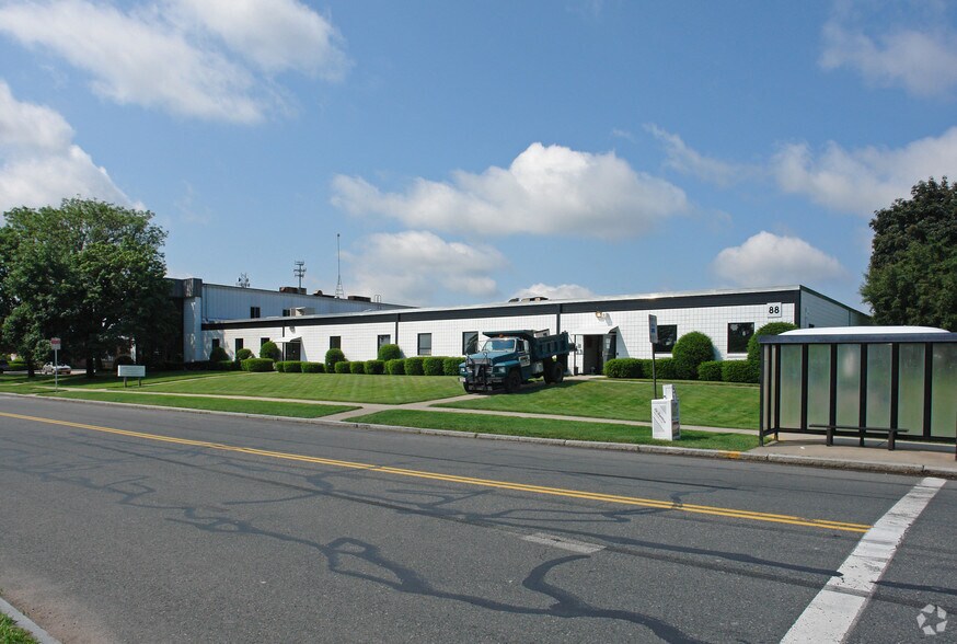 88-96 Industry Ave, Springfield, MA à louer - Photo principale - Image 1 de 5