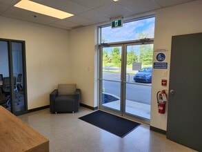 101 Rue Omer-Deserres, Blainville, QC for lease Building Photo- Image 2 of 8