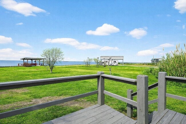 Plus de détails pour 1124 Faggard's rd, Gilchrist, TX - Spécialité à vendre