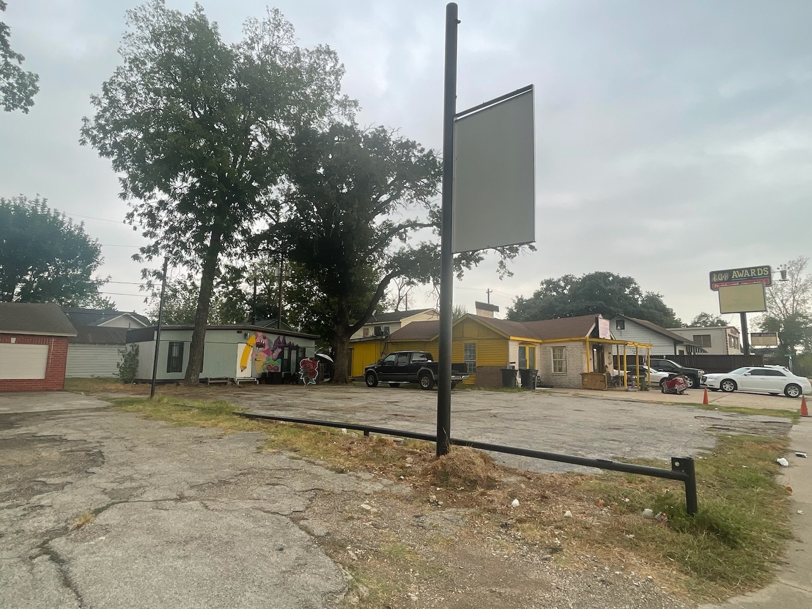 2619 North Fwy, Houston, TX for sale Primary Photo- Image 1 of 6