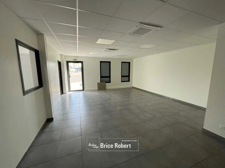 Bureau dans Corbas à louer - Photo intérieure - Image 3 de 6