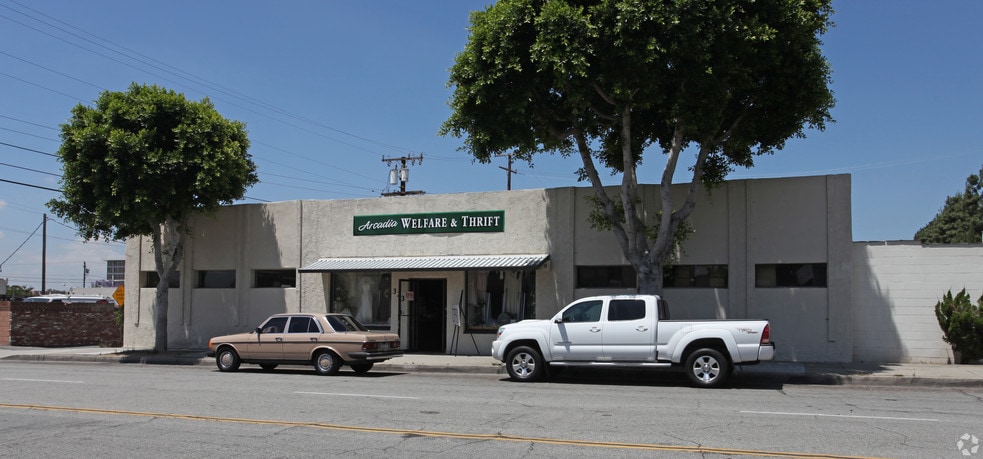 323-325 N 1st Ave, Arcadia, CA for lease - Building Photo - Image 3 of 6