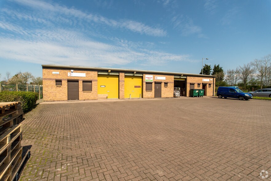 Briar Lea Ct, Carlisle for lease - Primary Photo - Image 1 of 3