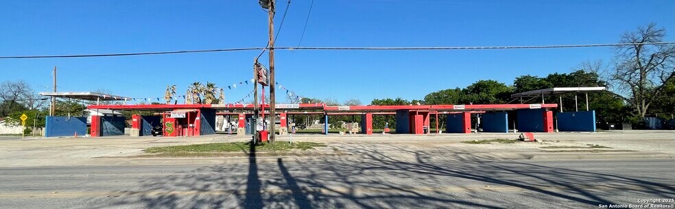 1018 Cupples Rd, San Antonio, TX à vendre - Photo du bâtiment - Image 2 de 4