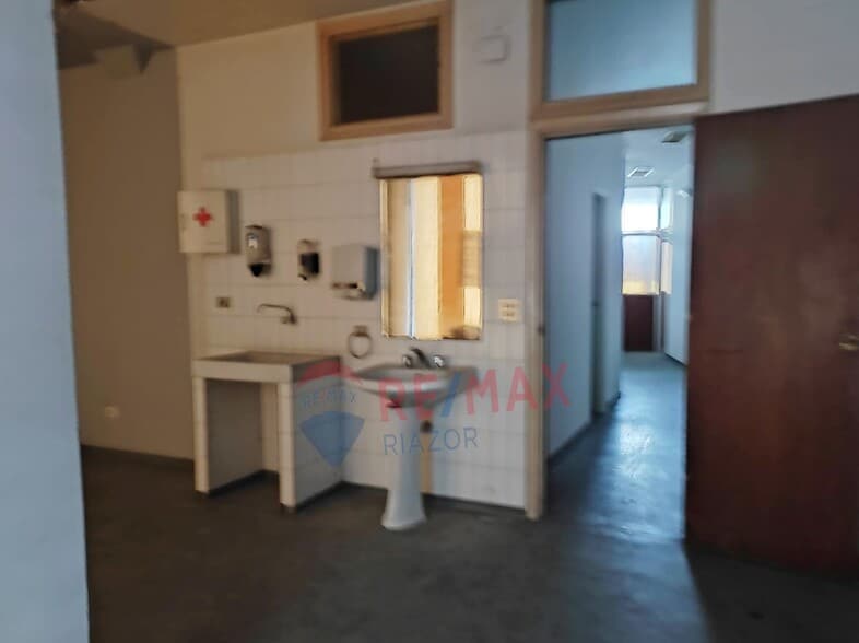 Retail in A Coruña, La Coruna for lease - Interior Photo - Image 3 of 17