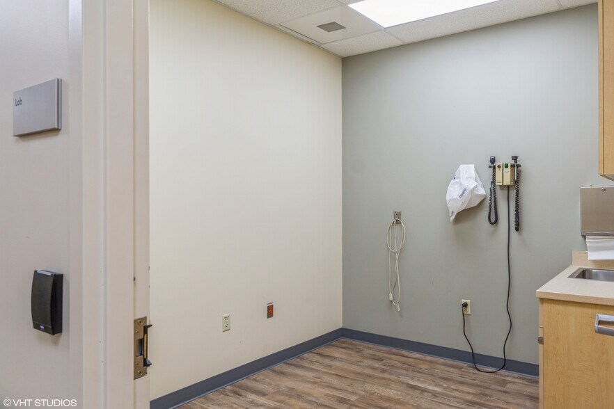 476 S Main St, Andover, OH à vendre - Photo intérieure - Image 2 de 12