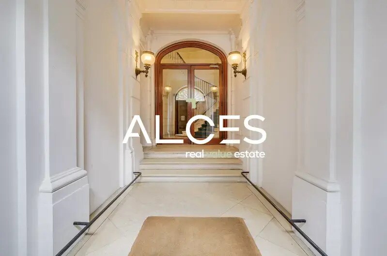 Bureau dans Bordeaux à vendre Hall d’entrée- Image 1 de 4