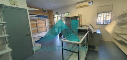 Retail in Cáceres, Cáceres for lease Interior Photo- Image 2 of 6