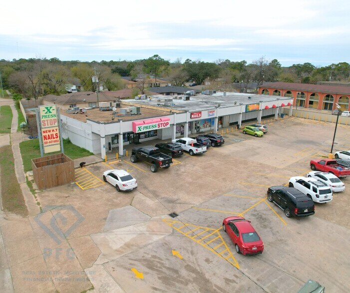 9007 North Fwy, Houston, TX à vendre - Photo du bâtiment - Image 3 de 7