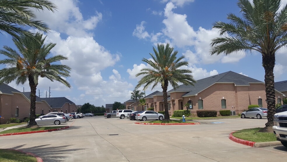 1800 Snake River Rd, Katy, TX for sale - Building Photo - Image 2 of 12