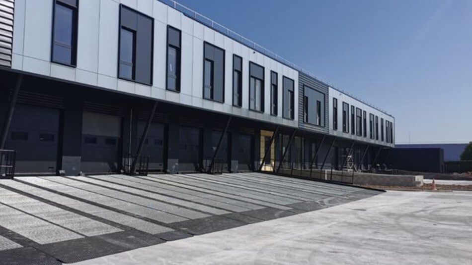 10 Avenue Des Frères Lumière, Trappes à louer Photo principale- Image 1 de 5