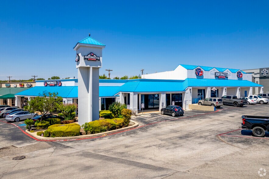 15701-15759 San Pedro Ave, San Antonio, TX à louer - Photo du bâtiment - Image 3 de 4