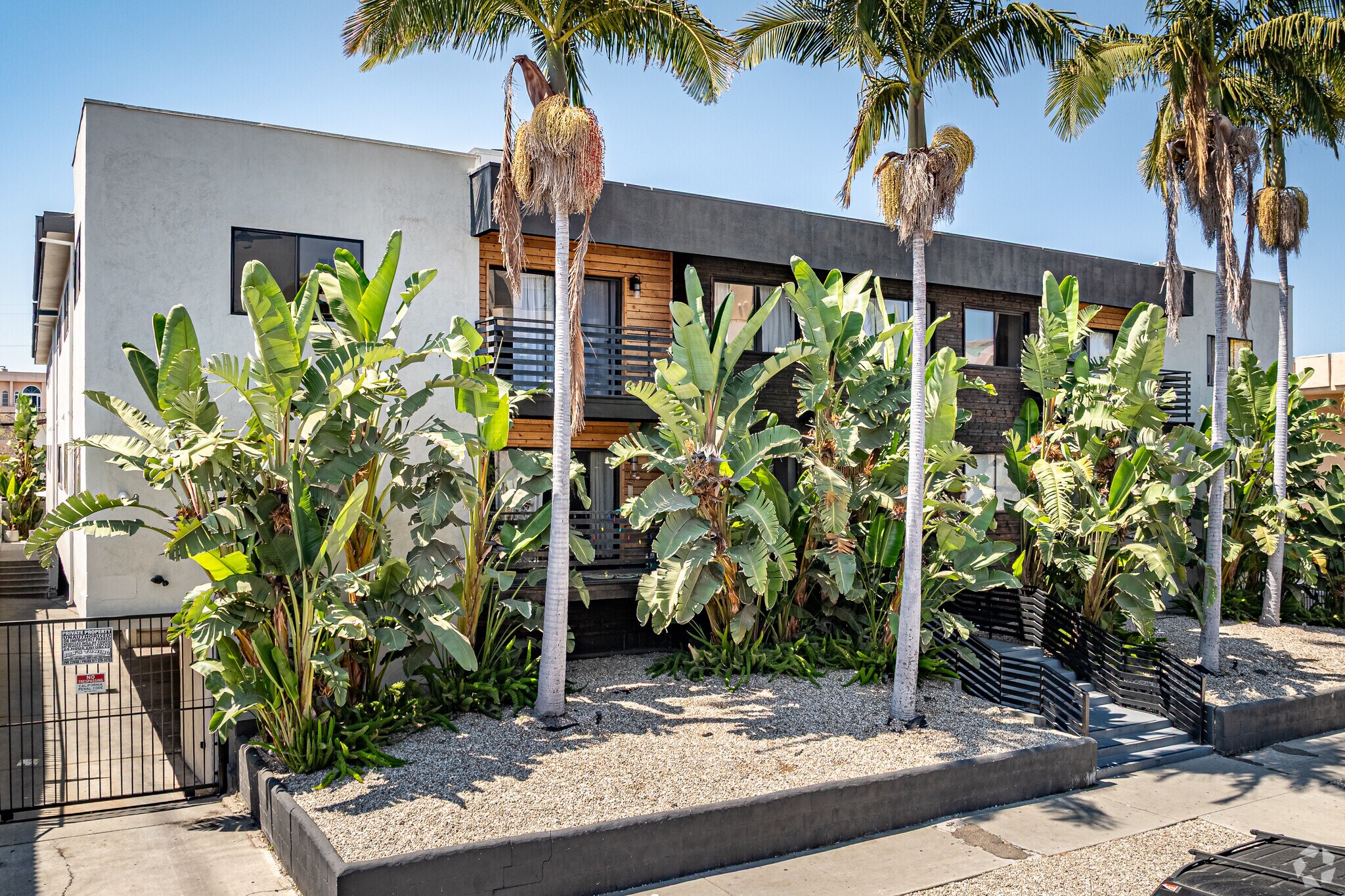 4938 Rosewood Ave, Los Angeles, CA à vendre Photo du bâtiment- Image 1 de 1